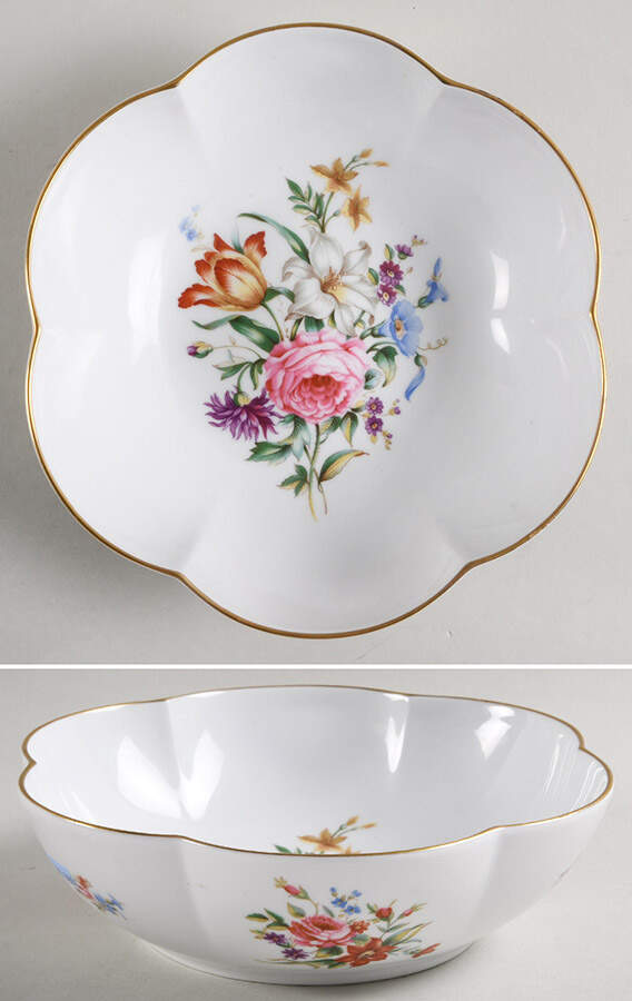 Roanoke White 8" Round Scalloped Dish by Royal Worcester-1