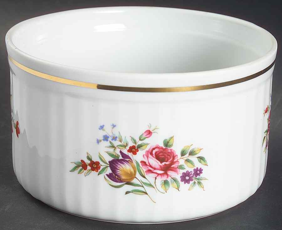 Roanoke White 6" Souffle by Royal Worcester-1