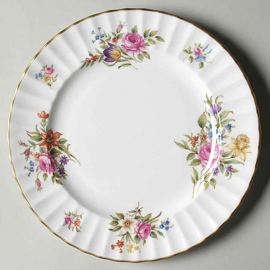 Roanoke White Luncheon Plate by Royal Worcester-1