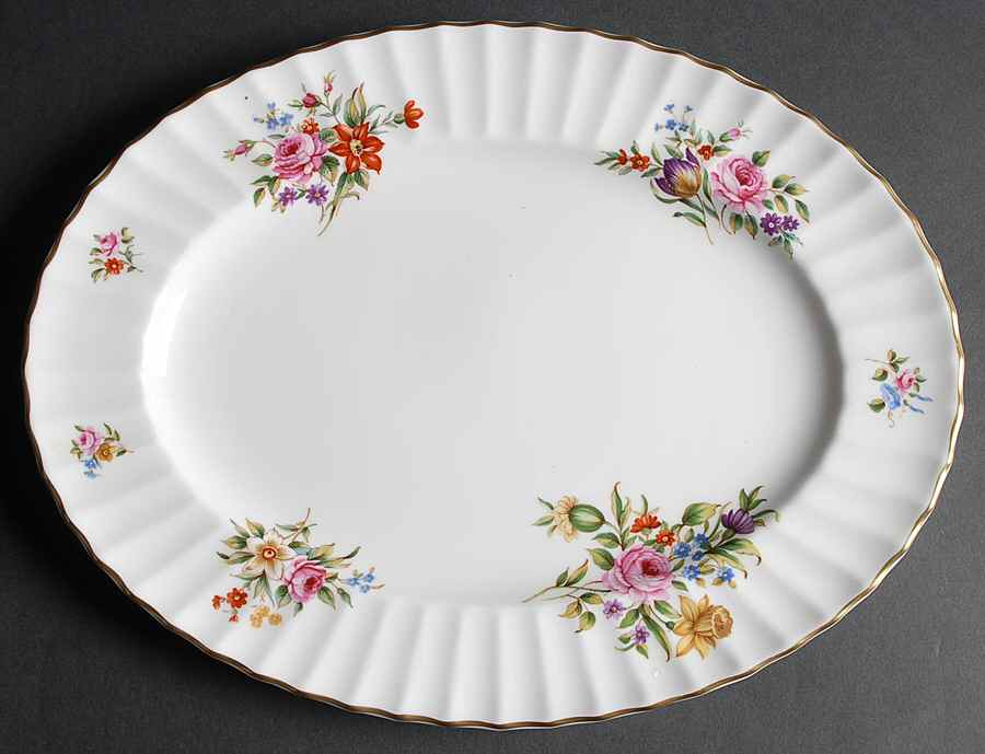 Roanoke White 13" Oval Serving Platter by Royal Worcester-1