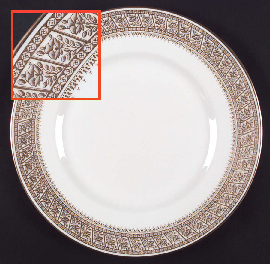 Z2464 Dinner Plate by Royal Worcester-1