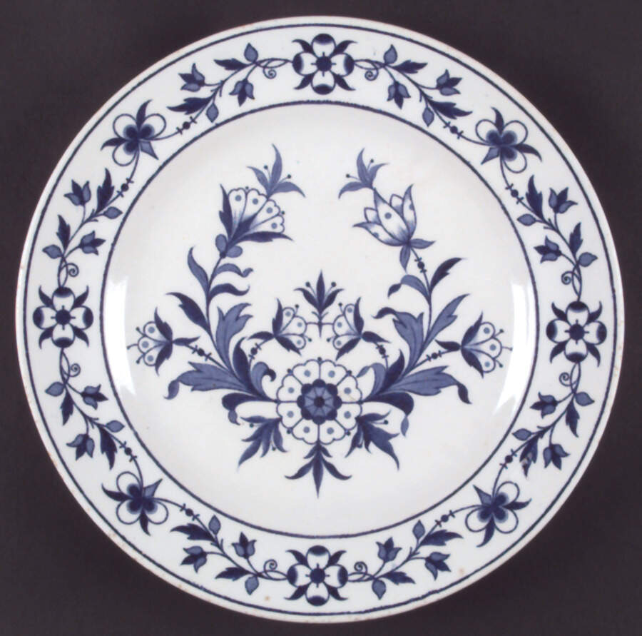 RW46 Dinner Plate by Royal Worcester-1