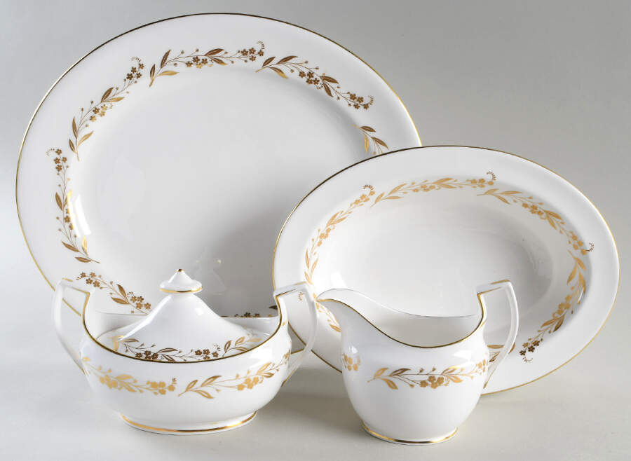 Saguenay 5 Piece Hostess Set by Royal Worcester-1