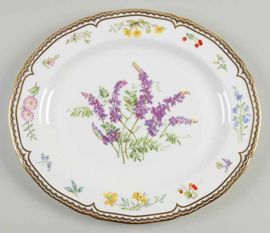 Sandringham 13" Oval Serving Platter by Royal Worcester-1