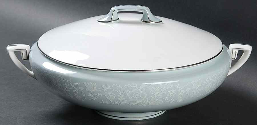 Serenade Round Covered Vegetable by Royal Worcester-1