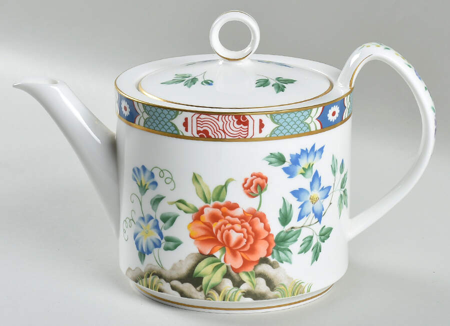 Shantung Teapot & Lid by Royal Worcester-1