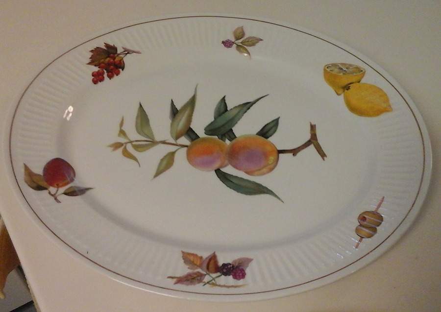 Shelton Orchard (Gold Verge) 13" Oval Serving Platter by Royal Worcester-1
