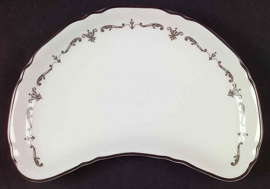 Silver Chantilly Crescent Salad Plate by Royal Worcester-1