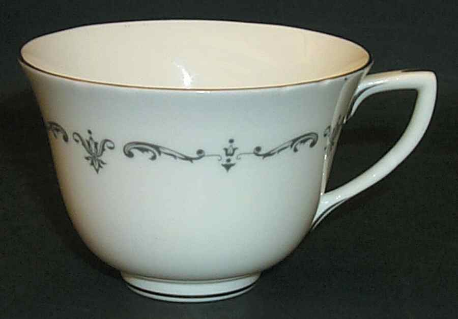 Silver Chantilly Footed Cup by Royal Worcester-1