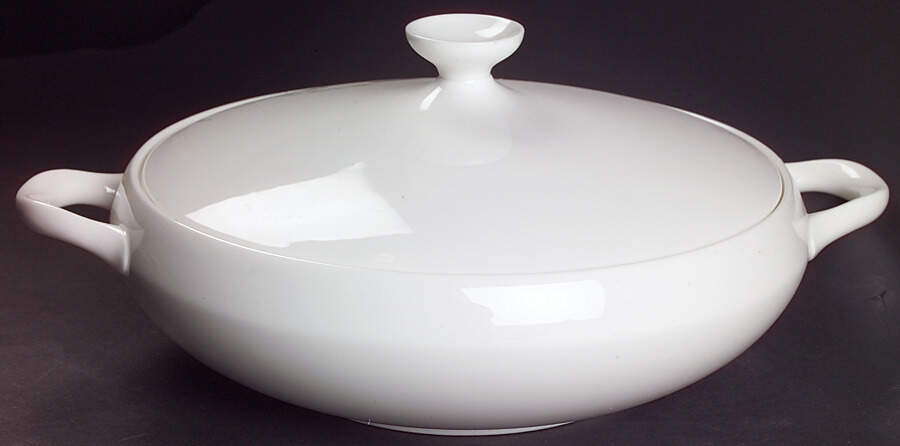 Snow (Z2697, No Trim) Round Covered Vegetable by Royal Worcester-1