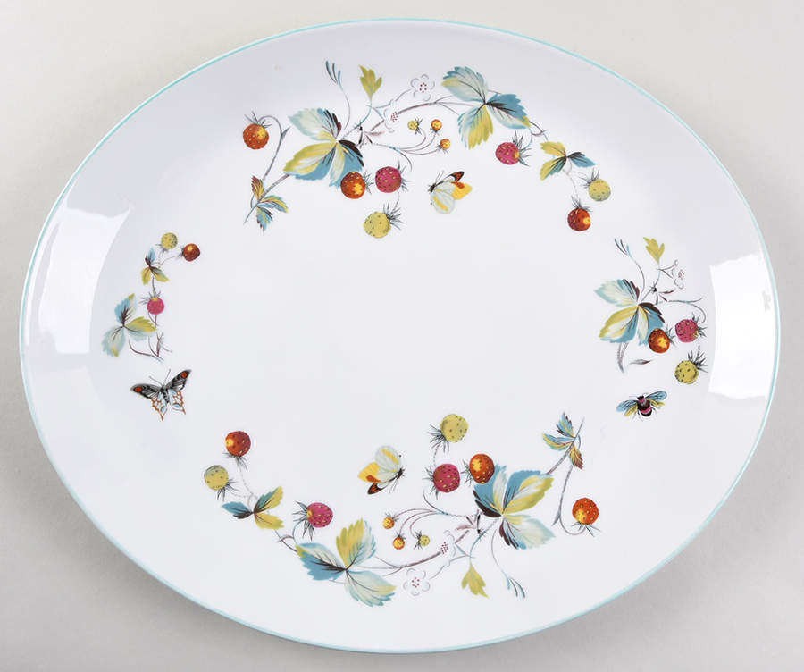 Strawberry Fair (Oven To Table, Bluetrim) 14" Oval Serving Platter by Royal Worcester-1