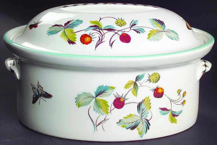 Strawberry Fair (Oven To Table, Bluetrim) 1.5 Quart Oval Covered Casserole by Royal Worcester-1