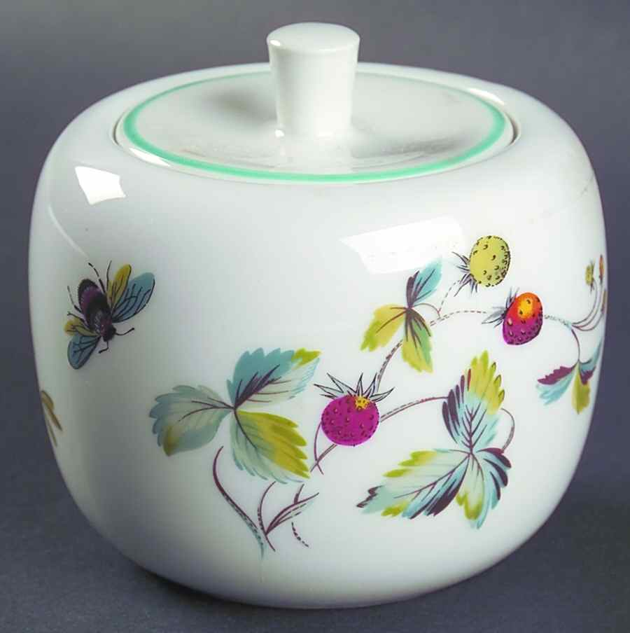 Strawberry Fair (Oven To Table, Bluetrim) Sugar Bowl & Lid by Royal Worcester-1