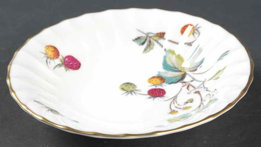 Strawberry Fair (Bone, Rim, Fluted, Gold) Fruit/Dessert (Sauce) Bowl by Royal Worcester-1