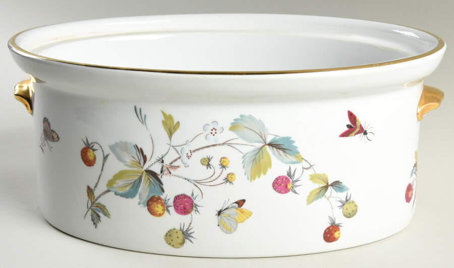 Strawberry Fair (Bone, Coupe, Smooth, Gold) 4 Qt Oval Casserole No Lid by Royal Worcester-1