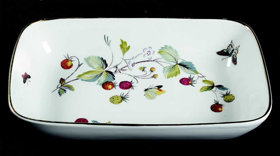 Strawberry Fair (Bone, Coupe, Smooth, Gold) 10" Rectangular Baker by Royal Worcester-1
