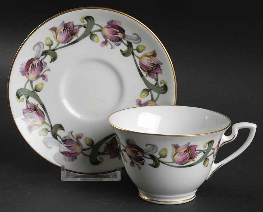 Tulip Footed Cup & Saucer Set by Royal Worcester-1