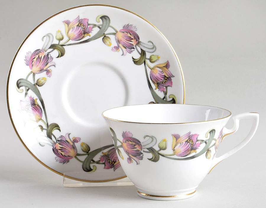 Tulip Footed Cup & Saucer Set by Royal Worcester-1
