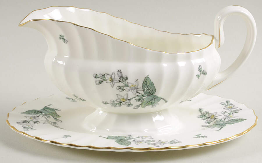 Valencia Gravy Boat with Attached Underplate by Royal Worcester-1