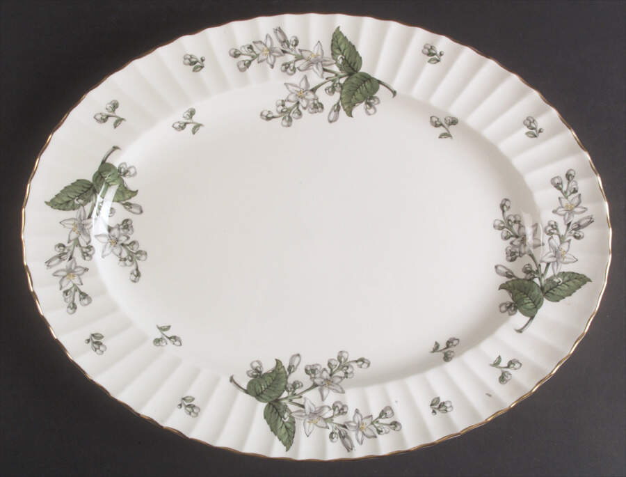 Valencia 15" Oval Serving Platter by Royal Worcester-1