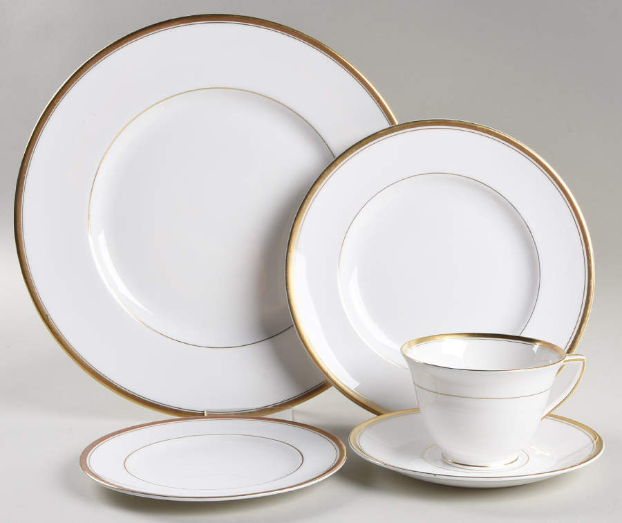 Viceroy (Gold Trim) 5 Piece Place Setting by Royal Worcester-1