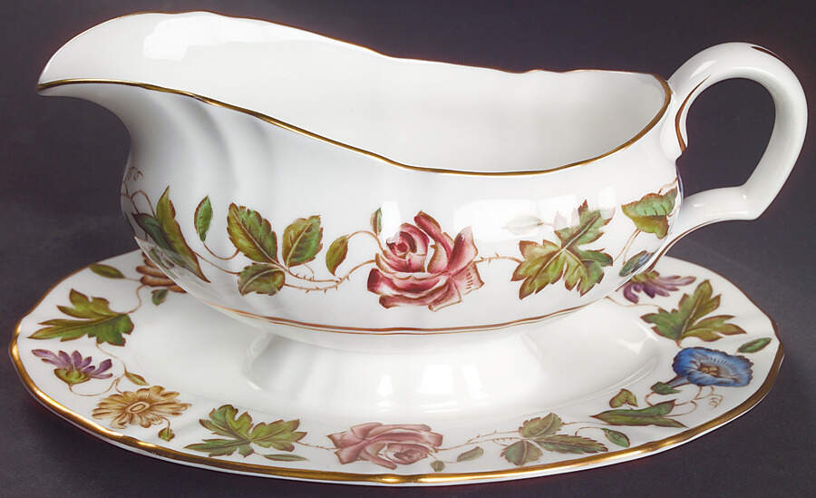 Virginia Gravy Boat with Attached Underplate by Royal Worcester-1