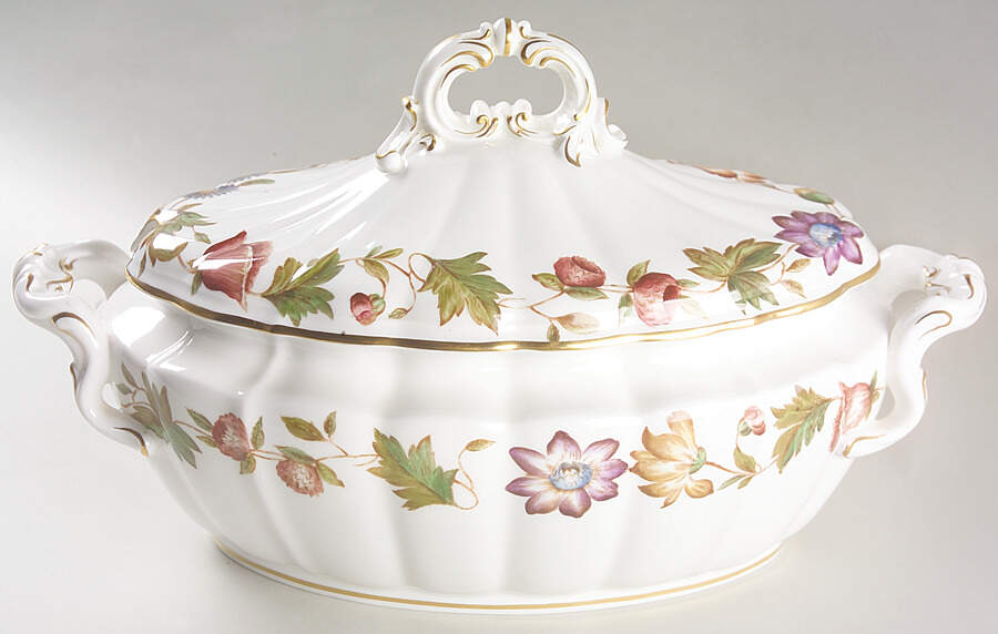 Virginia Oval Tureen & Lid by Royal Worcester-1