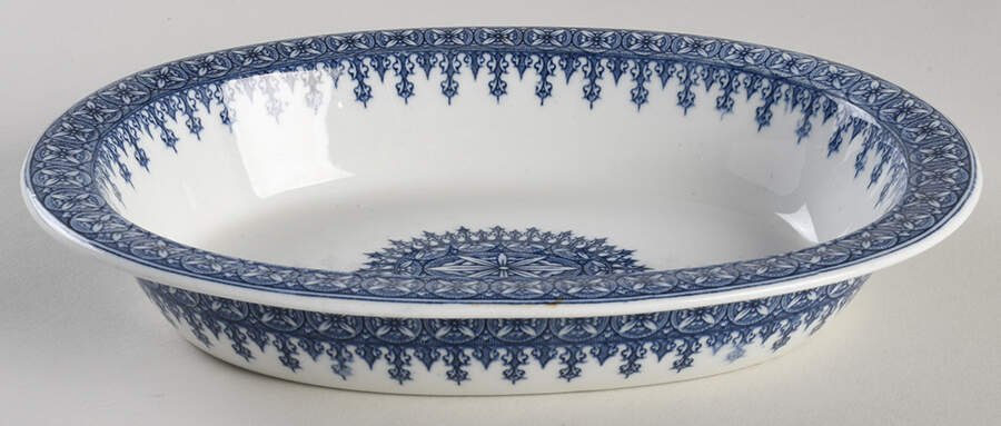 W2088 (No Trim) 9" Oval Vegetable Bowl by Royal Worcester-1