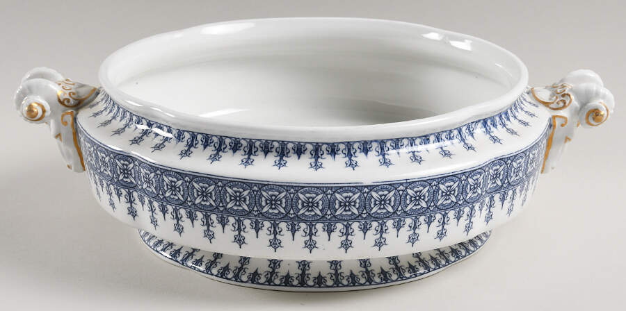 W2088 (No Trim) Round Vegetable No Lid by Royal Worcester-1