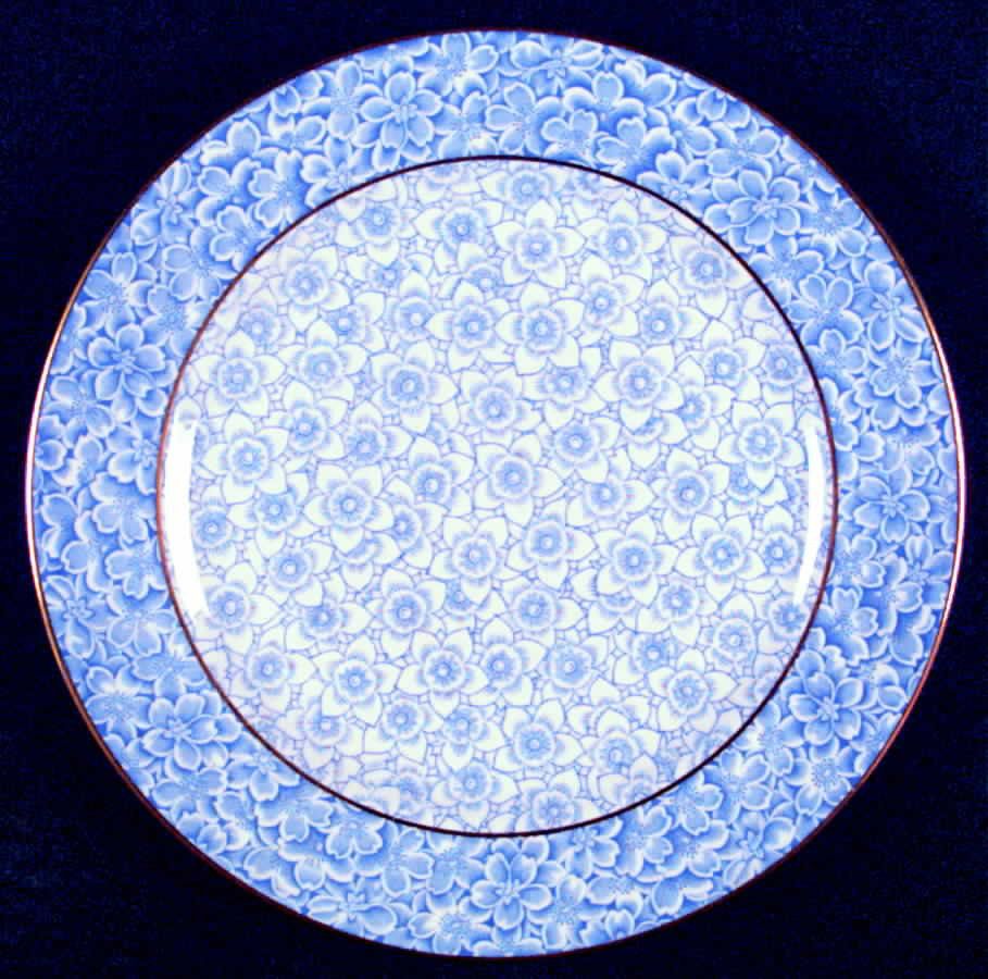 W411 (Gold Trim) Luncheon Plate by Royal Worcester-1