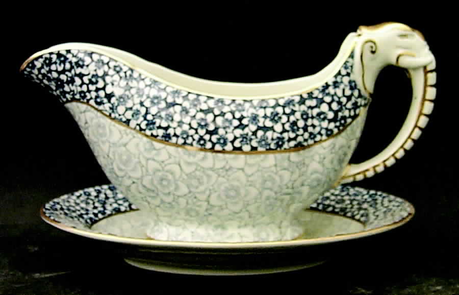 W415 (Smooth) Gravy Boat & Underplate by Royal Worcester-1