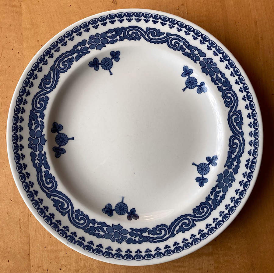 W4857 Dinner Plate by Royal Worcester-1