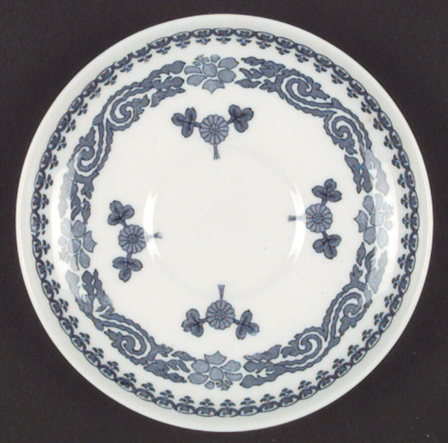 W4857 Saucer by Royal Worcester-1