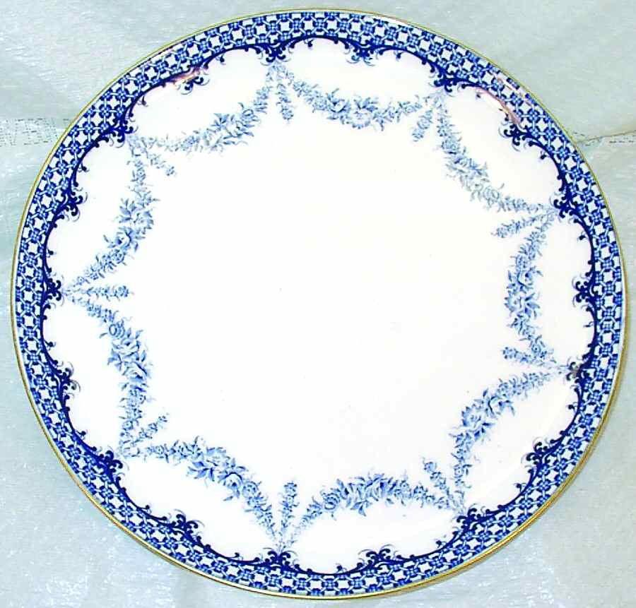 W5679 Luncheon Plate by Royal Worcester-1