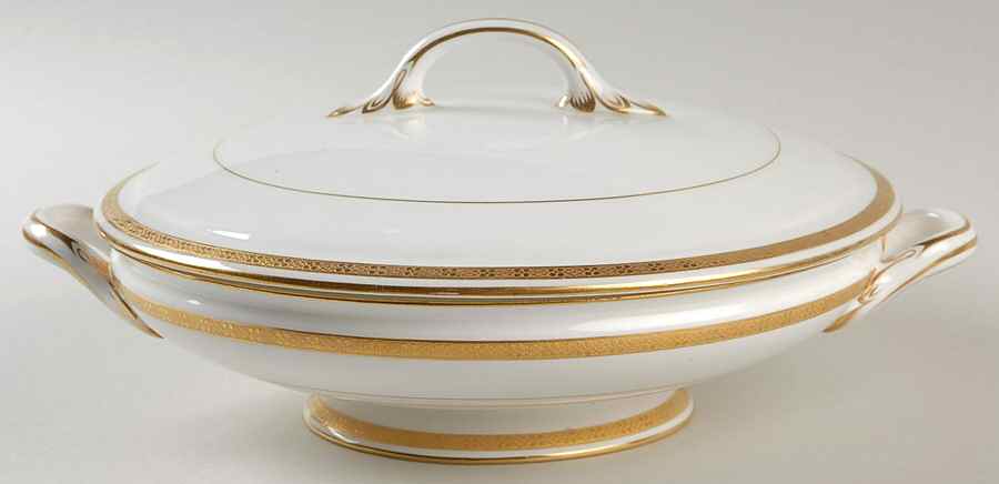 W9215 Round Covered Vegetable by Royal Worcester-1