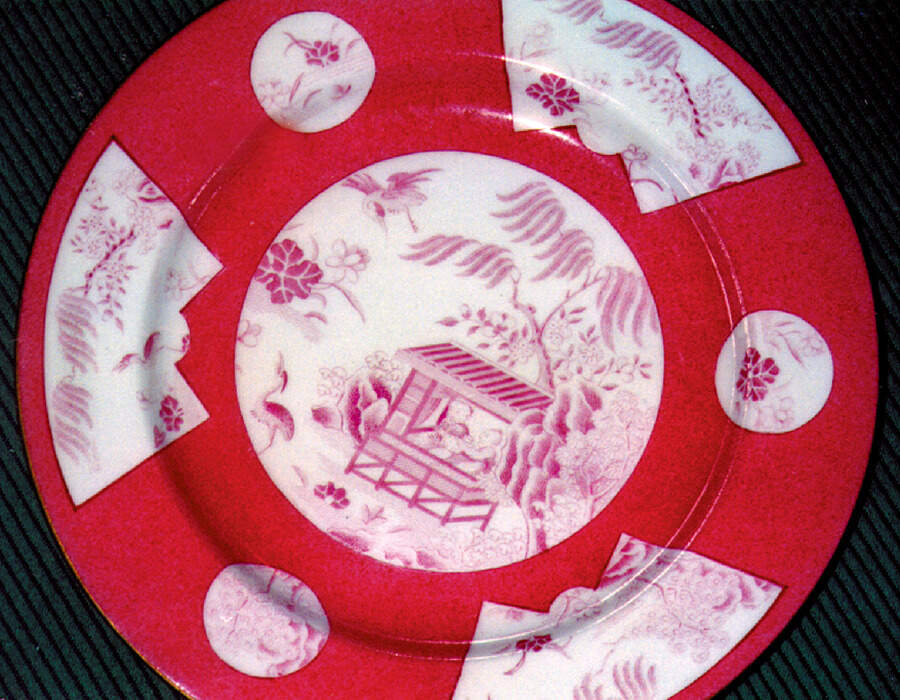 W9453 Red Dinner Plate by Royal Worcester-1