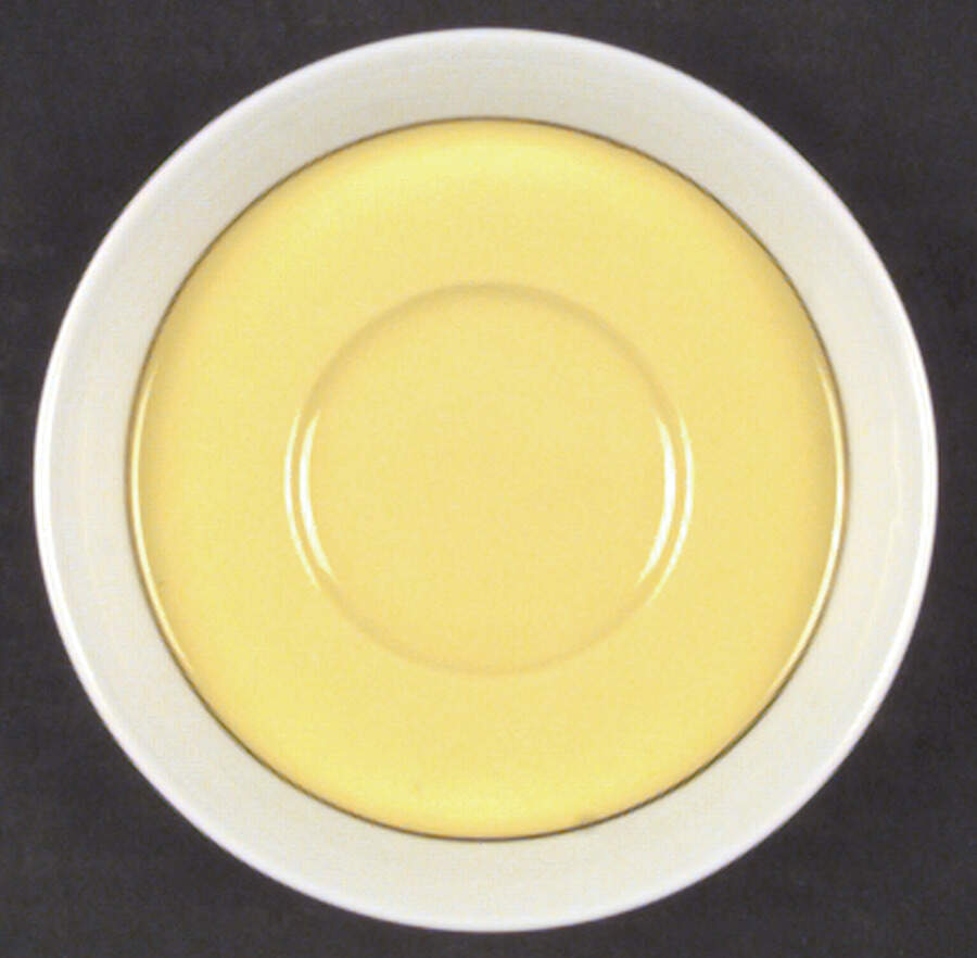 W9624 Saucer by Royal Worcester-1