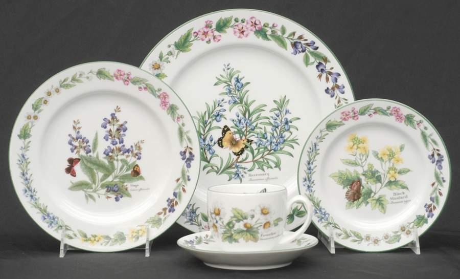 Worcester Herbs (Green Trim) 5 Piece Place Setting by Royal Worcester-1