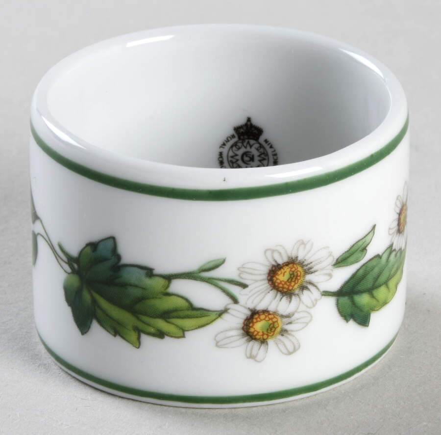 Worcester Herbs (Green Trim) Napkin Ring by Royal Worcester-1