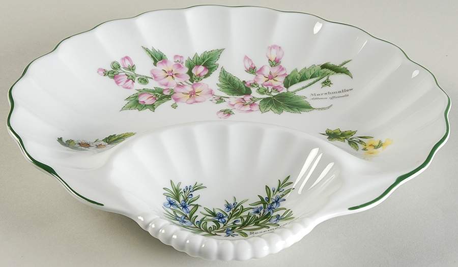 Worcester Herbs (Green Trim) 1 Piece Small Shell Crudite by Royal Worcester-1