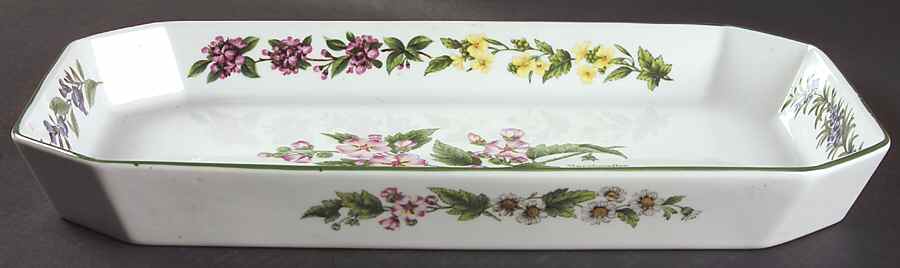 Worcester Herbs (Green Trim) 15" Rectangular Baker by Royal Worcester-1