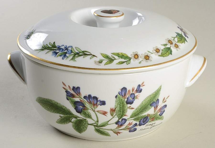 Worcester Herbs (Gold Trim) 1 Qt Round Covered Casserole by Royal Worcester-1