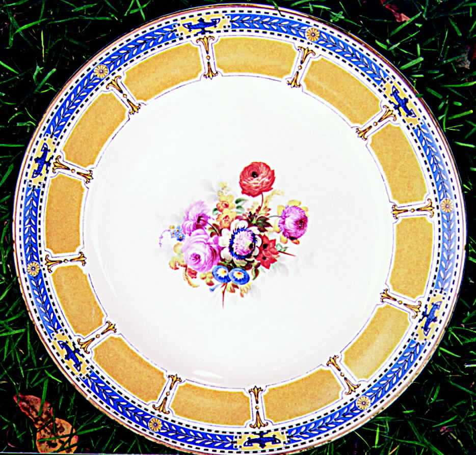 York Dinner Plate by Royal Worcester-1