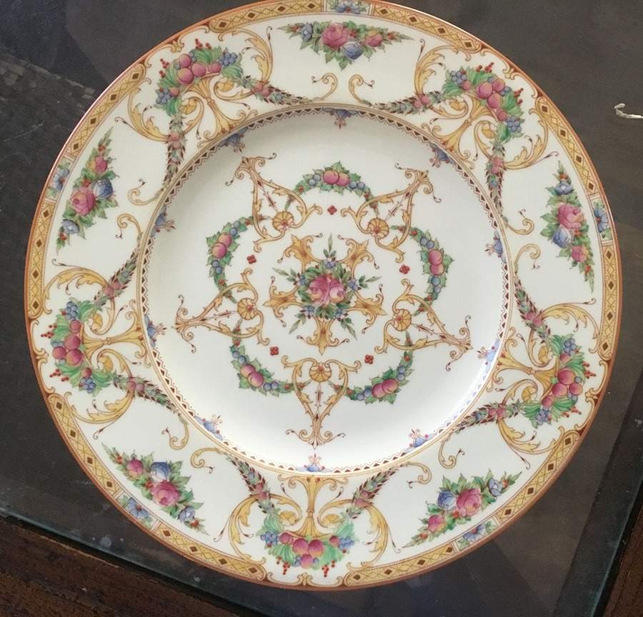 Z10-3 Dinner Plate by Royal Worcester-1