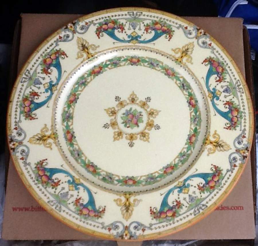 Z11-5 Dinner Plate by Royal Worcester-1