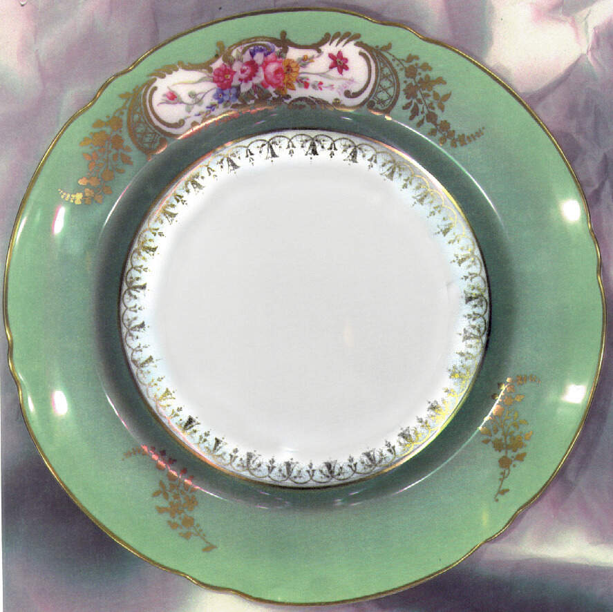 Z1322 Luncheon Plate by Royal Worcester-1