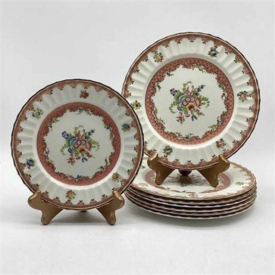 Z2039-1 Luncheon Plate by Royal Worcester-1