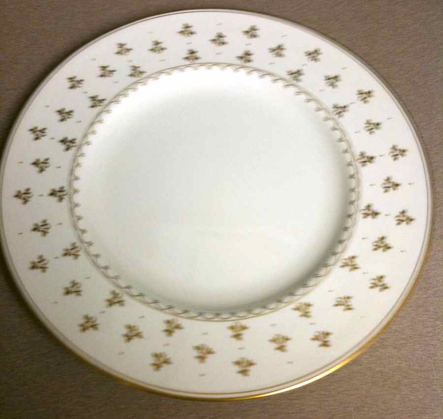 Z2064 Dinner Plate by Royal Worcester-1