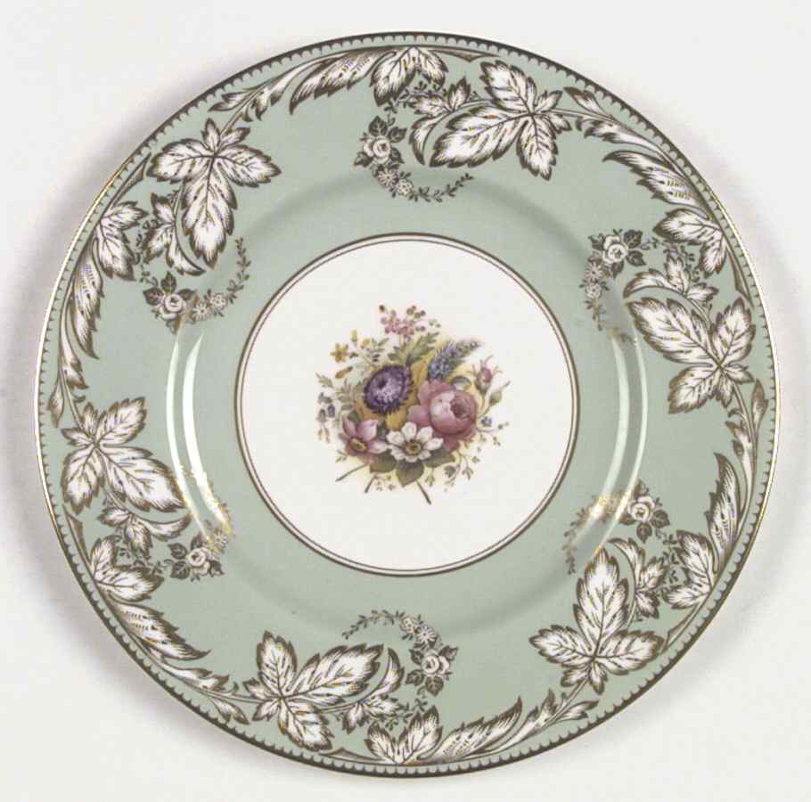 Z2189 Dinner Plate by Royal Worcester-1
