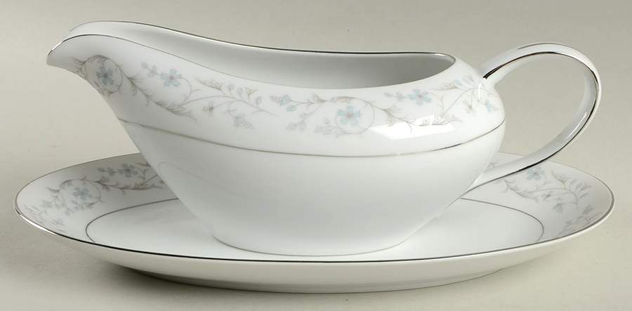 Fairlawn Gravy Boat & Underplate/Relish by Royal Wentworth-1
